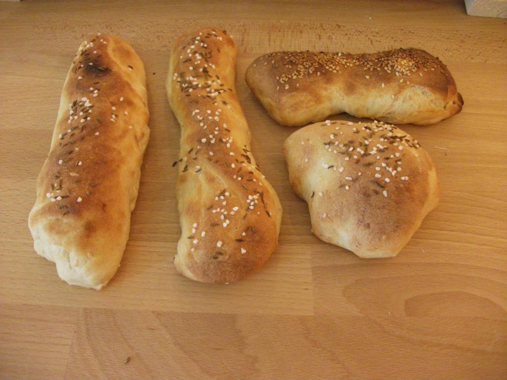 Themen-Wochen: Allgäuer Dinkel-Seelen, Dinkel-Körnerbrötchen - Backen ...