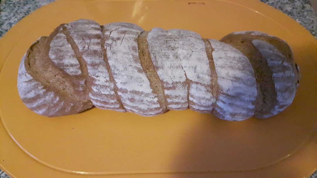 Themenwochen: Wurzelbrot, Ruchmehlbrot, Schweizer Bürli-Weckli - Backen ... Themenwochen: Wurzelbrot, Ruchmehlbrot, Schweizer Bürli-Weckli - Backen ...